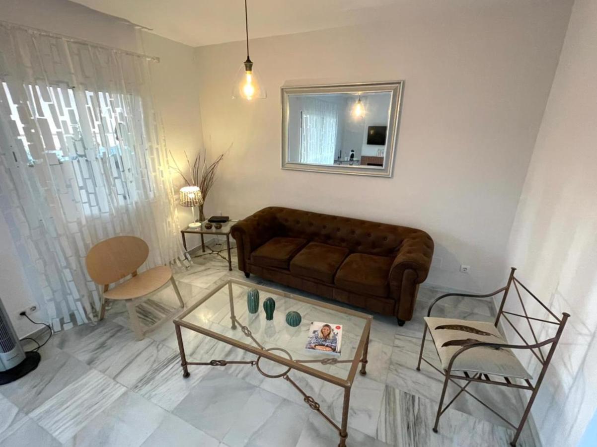 Amazing Apartment For Families Up To 6 Persons Benalmádena Exteriör bild